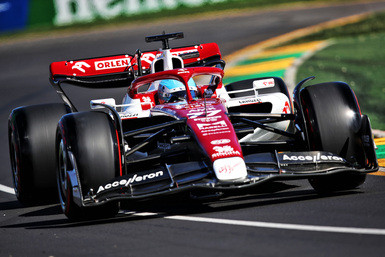 GP AUSTRALIA, Valtteri Bottas (FIN) Alfa Romeo F1 Team C42.
08.04.2022. Formula 1 World Championship, Rd 3, Australian Grand Prix, Albert Park, Melbourne, Australia, Practice Day.
 - www.xpbimages.com, EMail: requests@xpbimages.com © Copyright: Coates / XPB Images