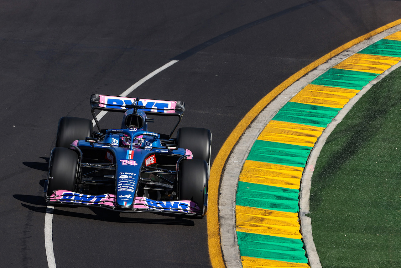 GP AUSTRALIA, Fernando Alonso (ESP), Alpine F1 Team 
08.04.2022. Formula 1 World Championship, Rd 3, Australian Grand Prix, Albert Park, Melbourne, Australia, Practice Day.
- www.xpbimages.com, EMail: requests@xpbimages.com ¬© Copyright: Charniaux / XPB Images