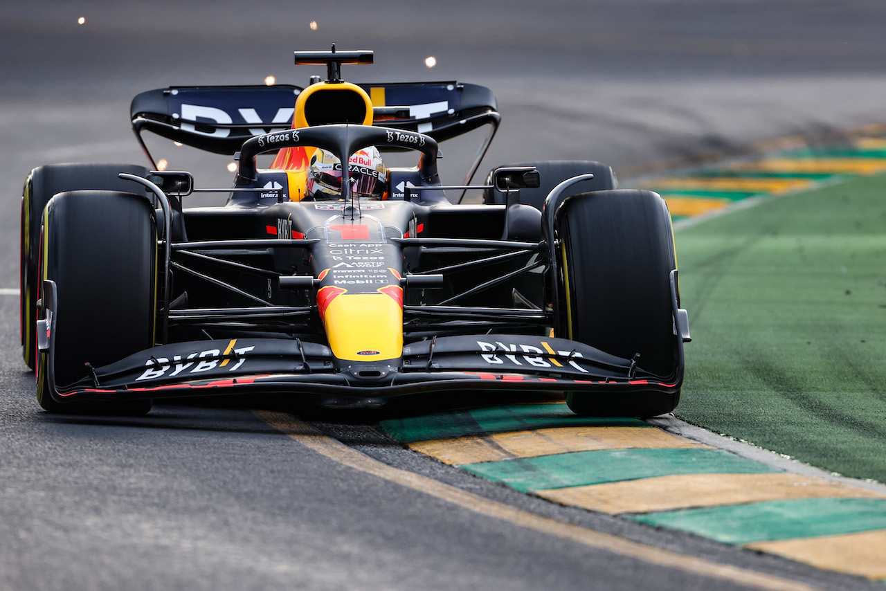GP AUSTRALIA, Max Verstappen (NLD), Red Bull Racing 
08.04.2022. Formula 1 World Championship, Rd 3, Australian Grand Prix, Albert Park, Melbourne, Australia, Practice Day.
- www.xpbimages.com, EMail: requests@xpbimages.com ¬© Copyright: Charniaux / XPB Images