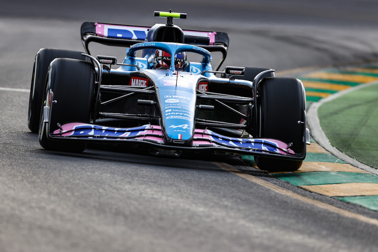 GP AUSTRALIA, Esteban Ocon (FRA), Alpine F1 Team 
08.04.2022. Formula 1 World Championship, Rd 3, Australian Grand Prix, Albert Park, Melbourne, Australia, Practice Day.
- www.xpbimages.com, EMail: requests@xpbimages.com ¬© Copyright: Charniaux / XPB Images