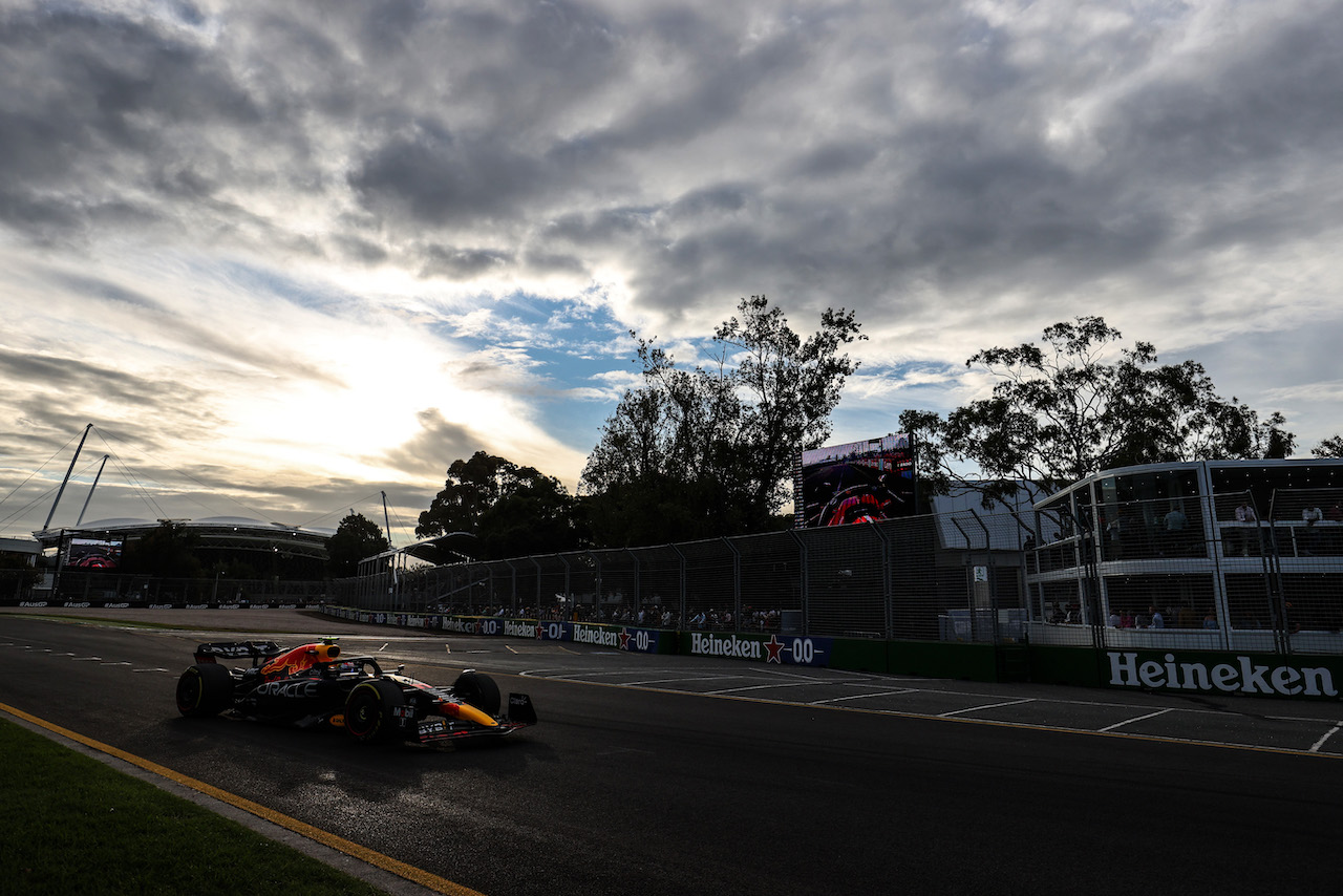 GP AUSTRALIA, Sergio Perez (MEX), Red Bull Racing 
08.04.2022. Formula 1 World Championship, Rd 3, Australian Grand Prix, Albert Park, Melbourne, Australia, Practice Day.
- www.xpbimages.com, EMail: requests@xpbimages.com © Copyright: Charniaux / XPB Images