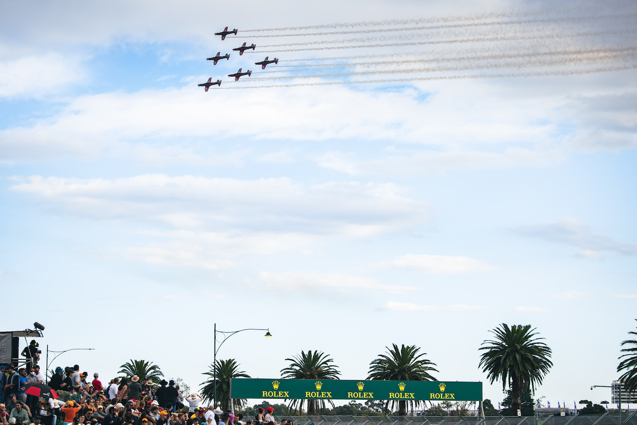 GP AUSTRALIA, Circuit Atmosfera - air display.
08.04.2022. Formula 1 World Championship, Rd 3, Australian Grand Prix, Albert Park, Melbourne, Australia, Practice Day.
- www.xpbimages.com, EMail: requests@xpbimages.com © Copyright: Bearne / XPB Images