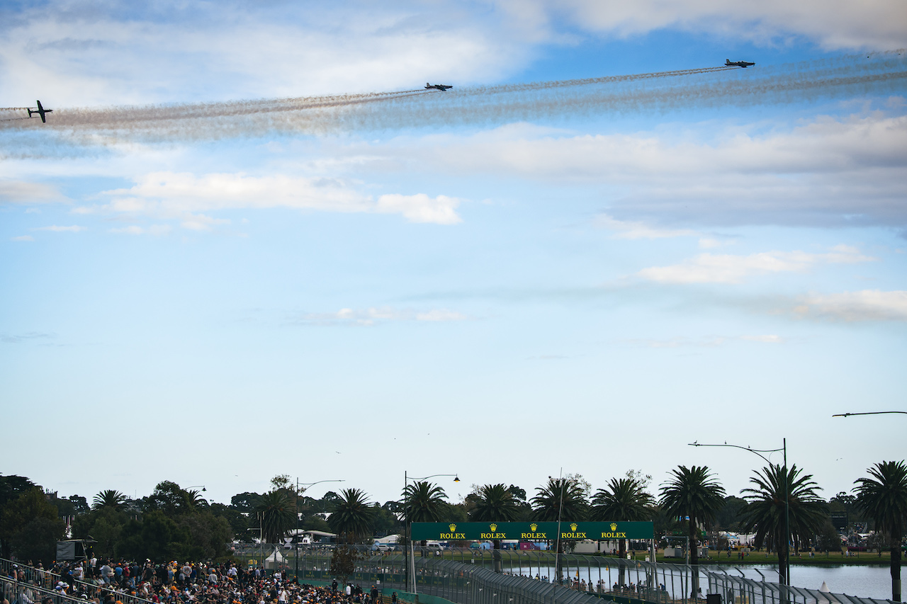GP AUSTRALIA, Circuit Atmosfera - air display.
08.04.2022. Formula 1 World Championship, Rd 3, Australian Grand Prix, Albert Park, Melbourne, Australia, Practice Day.
- www.xpbimages.com, EMail: requests@xpbimages.com © Copyright: Bearne / XPB Images