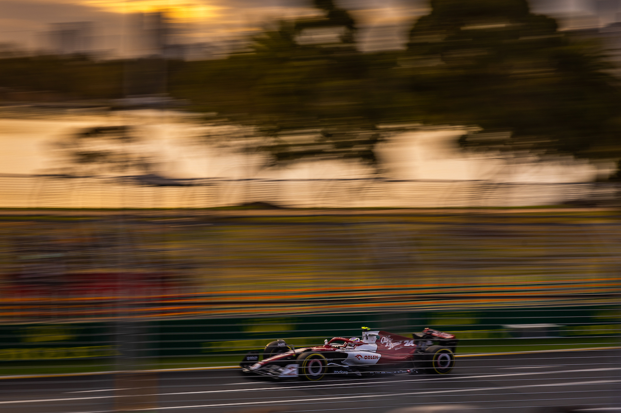 GP AUSTRALIA, Guanyu Zhou (CHN) Alfa Romeo F1 Team C42.
08.04.2022. Formula 1 World Championship, Rd 3, Australian Grand Prix, Albert Park, Melbourne, Australia, Practice Day.
- www.xpbimages.com, EMail: requests@xpbimages.com © Copyright: Bearne / XPB Images