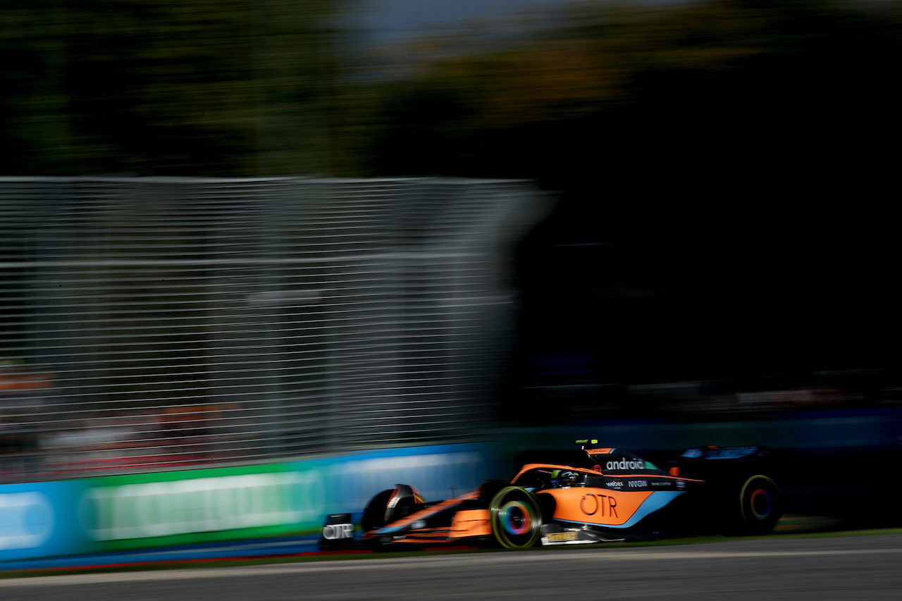 GP AUSTRALIA, Lando Norris (GBR) McLaren MCL36.
08.04.2022. Formula 1 World Championship, Rd 3, Australian Grand Prix, Albert Park, Melbourne, Australia, Practice Day.
 - www.xpbimages.com, EMail: requests@xpbimages.com © Copyright: Coates / XPB Images
