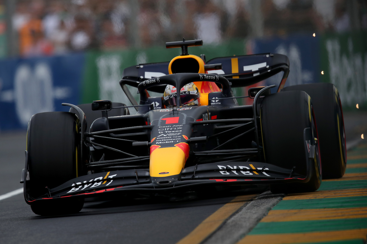 GP AUSTRALIA, Max Verstappen (NLD) Red Bull Racing RB18.
08.04.2022. Formula 1 World Championship, Rd 3, Australian Grand Prix, Albert Park, Melbourne, Australia, Practice Day.
 - www.xpbimages.com, EMail: requests@xpbimages.com © Copyright: Coates / XPB Images