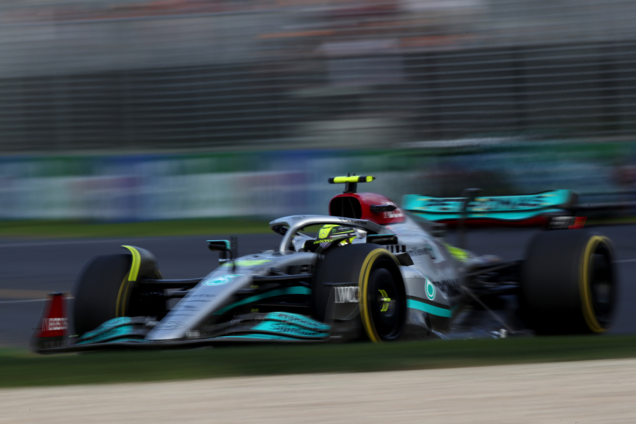 GP AUSTRALIA, Lewis Hamilton (GBR) Mercedes AMG F1 W13.
08.04.2022. Formula 1 World Championship, Rd 3, Australian Grand Prix, Albert Park, Melbourne, Australia, Practice Day.
 - www.xpbimages.com, EMail: requests@xpbimages.com © Copyright: Coates / XPB Images