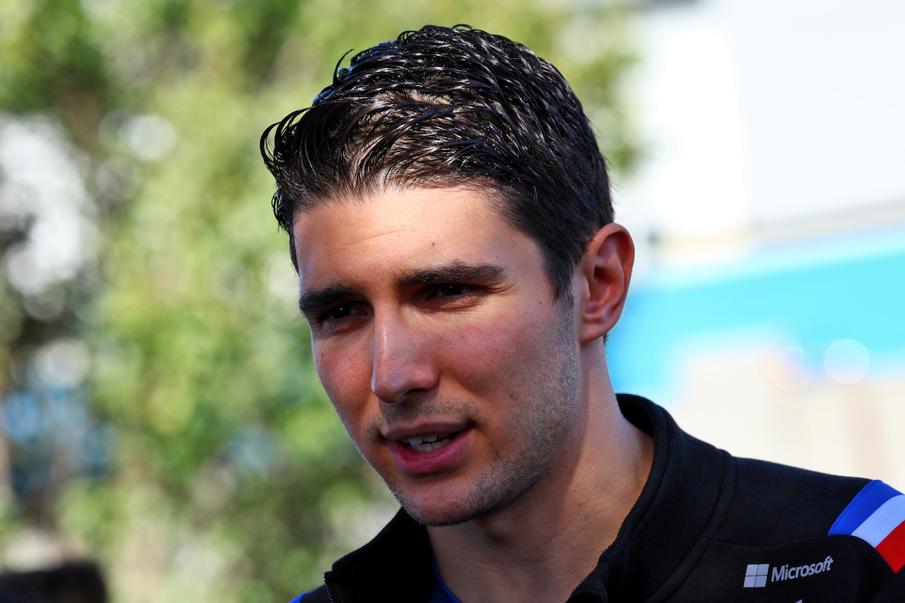 GP AUSTRALIA, Esteban Ocon (FRA) Alpine F1 Team.
08.04.2022. Formula 1 World Championship, Rd 3, Australian Grand Prix, Albert Park, Melbourne, Australia, Practice Day.
- www.xpbimages.com, EMail: requests@xpbimages.com © Copyright: Batchelor / XPB Images