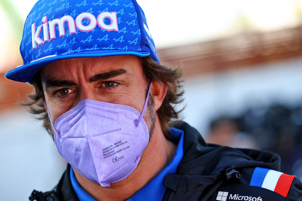 GP AUSTRALIA, Fernando Alonso (ESP) Alpine F1 Team.
08.04.2022. Formula 1 World Championship, Rd 3, Australian Grand Prix, Albert Park, Melbourne, Australia, Practice Day.
- www.xpbimages.com, EMail: requests@xpbimages.com © Copyright: Batchelor / XPB Images