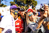 GP AUSTRALIA, Daniel Ricciardo (AUS) McLaren with fans.
08.04.2022. Formula 1 World Championship, Rd 3, Australian Grand Prix, Albert Park, Melbourne, Australia, Practice Day.
- www.xpbimages.com, EMail: requests@xpbimages.com © Copyright: Bearne / XPB Images