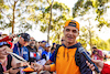 GP AUSTRALIA, Lando Norris (GBR) McLaren with fans.
08.04.2022. Formula 1 World Championship, Rd 3, Australian Grand Prix, Albert Park, Melbourne, Australia, Practice Day.
- www.xpbimages.com, EMail: requests@xpbimages.com © Copyright: Bearne / XPB Images
