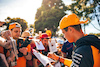 GP AUSTRALIA, Lando Norris (GBR) McLaren with fans.
08.04.2022. Formula 1 World Championship, Rd 3, Australian Grand Prix, Albert Park, Melbourne, Australia, Practice Day.
- www.xpbimages.com, EMail: requests@xpbimages.com © Copyright: Bearne / XPB Images