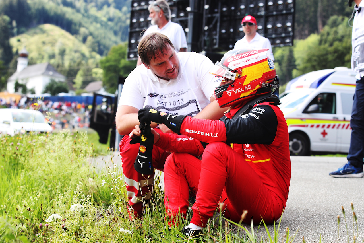 GP AUSTRIA, Carlos Sainz Jr (ESP) Ferrari retired from the race.
10.07.2022. Formula 1 World Championship, Rd 11, Austrian Grand Prix, Spielberg, Austria, Gara Day.
 - www.xpbimages.com, EMail: requests@xpbimages.com © Copyright: Coates / XPB Images