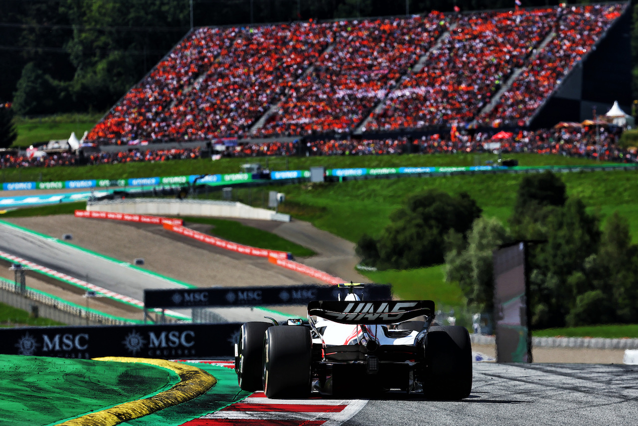GP AUSTRIA, Mick Schumacher (GER) Haas VF-22.
10.07.2022. Formula 1 World Championship, Rd 11, Austrian Grand Prix, Spielberg, Austria, Gara Day.
- www.xpbimages.com, EMail: requests@xpbimages.com © Copyright: Batchelor / XPB Images