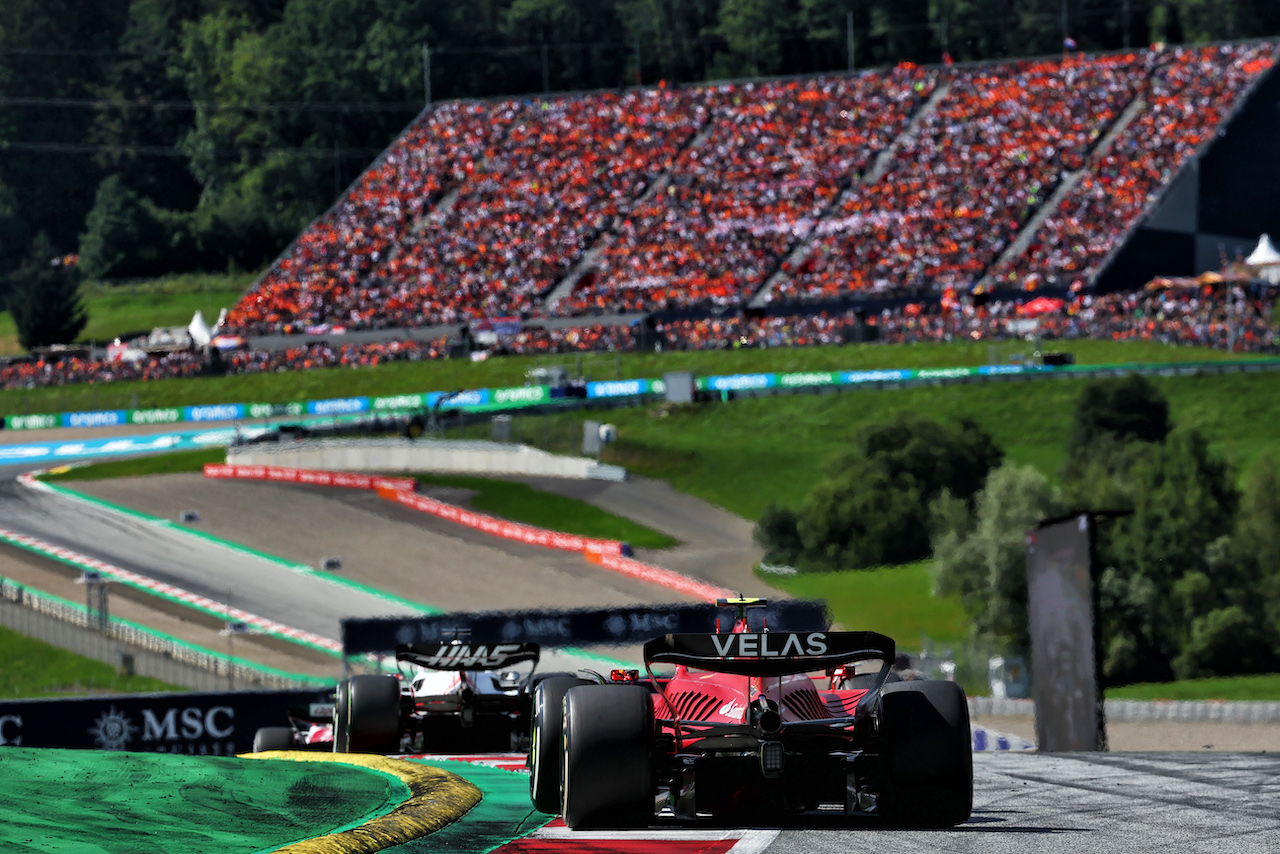 GP AUSTRIA, Carlos Sainz Jr (ESP) Ferrari F1-75.
10.07.2022. Formula 1 World Championship, Rd 11, Austrian Grand Prix, Spielberg, Austria, Gara Day.
- www.xpbimages.com, EMail: requests@xpbimages.com © Copyright: Batchelor / XPB Images