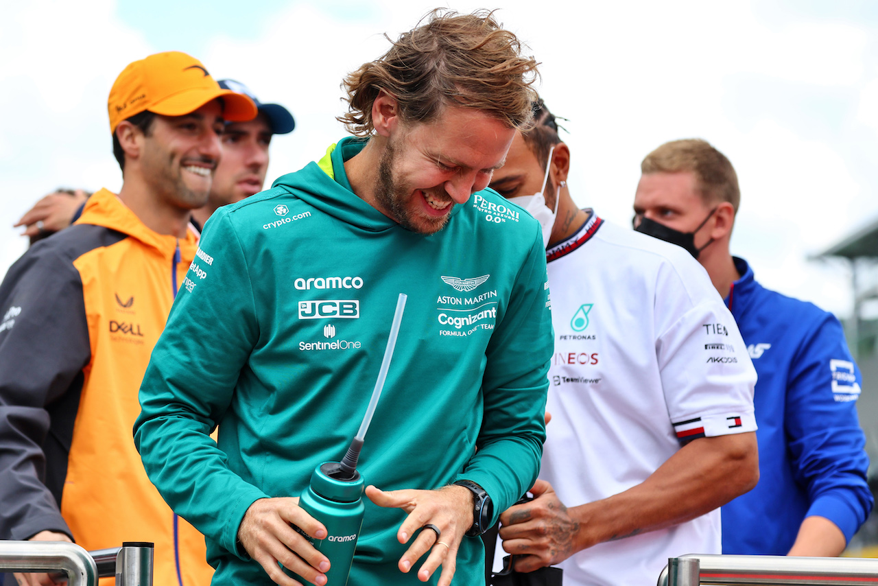 GP AUSTRIA, Sebastian Vettel (GER) Aston Martin F1 Team on the drivers parade.
10.07.2022. Formula 1 World Championship, Rd 11, Austrian Grand Prix, Spielberg, Austria, Gara Day.
- www.xpbimages.com, EMail: requests@xpbimages.com © Copyright: Batchelor / XPB Images