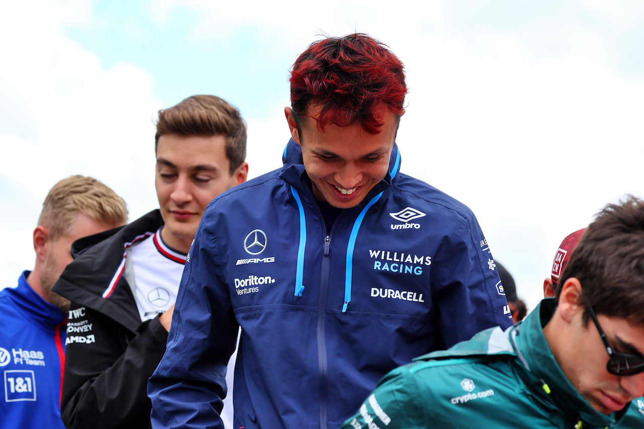 GP AUSTRIA, Alexander Albon (THA) Williams Racing on the drivers parade.
10.07.2022. Formula 1 World Championship, Rd 11, Austrian Grand Prix, Spielberg, Austria, Gara Day.
- www.xpbimages.com, EMail: requests@xpbimages.com © Copyright: Batchelor / XPB Images