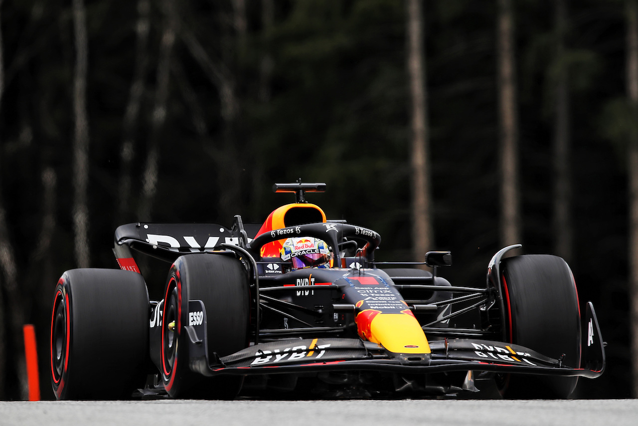 GP AUSTRIA, Max Verstappen (NLD) Red Bull Racing RB18.
09.07.2022. Formula 1 World Championship, Rd 11, Austrian Grand Prix, Spielberg, Austria, Sprint Day.
 - www.xpbimages.com, EMail: requests@xpbimages.com © Copyright: Coates / XPB Images