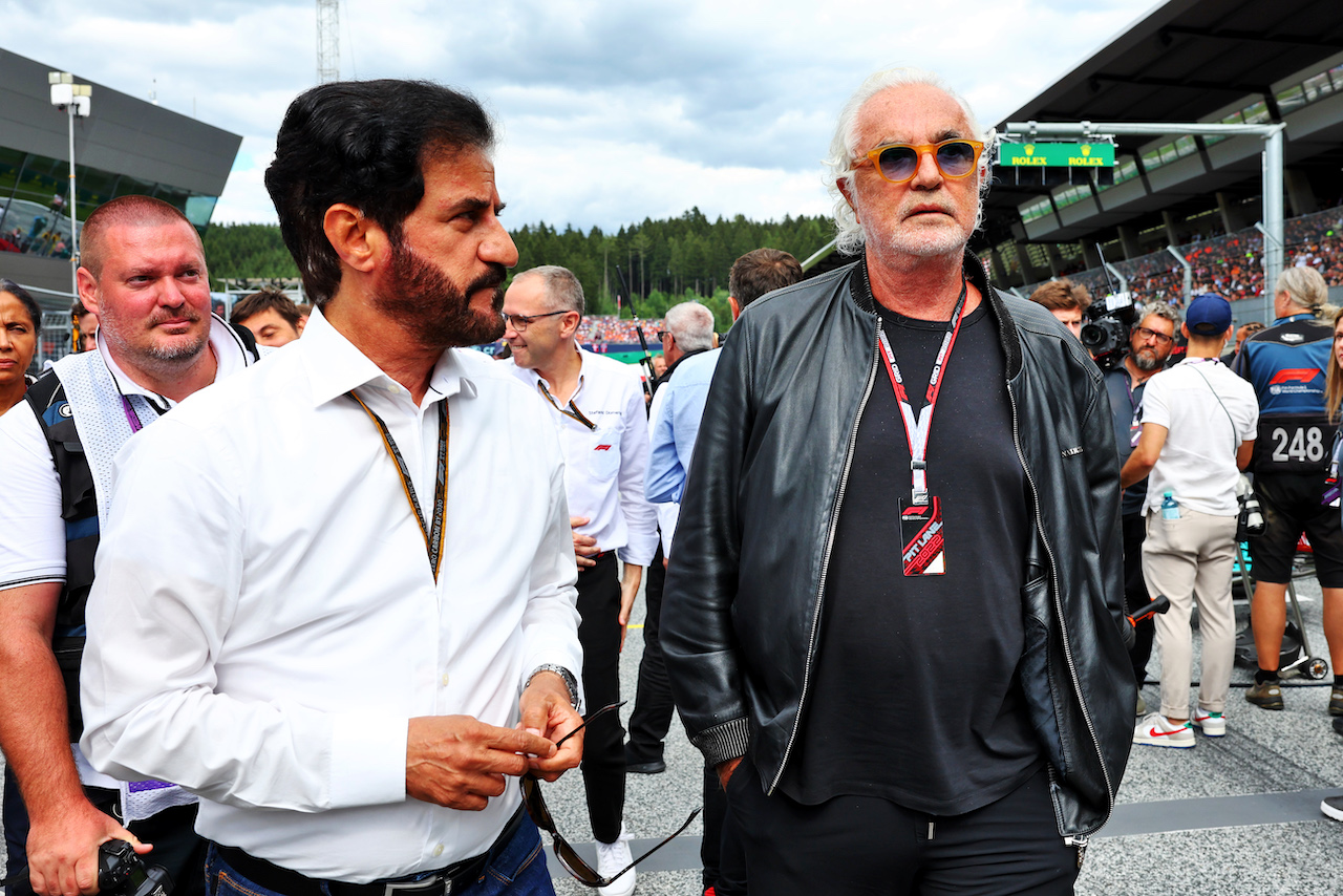 GP AUSTRIA, (L to R): Mohammed Bin Sulayem (UAE) FIA President with Flavio Briatore (ITA) on the grid.
09.07.2022. Formula 1 World Championship, Rd 11, Austrian Grand Prix, Spielberg, Austria, Sprint Day.
- www.xpbimages.com, EMail: requests@xpbimages.com © Copyright: Batchelor / XPB Images