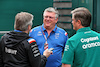 GP AUSTRIA, (L to R): Pat Fry (GBR) Alpine F1 Team Chief Technical Officer with Otmar Szafnauer (USA) Alpine F1 Team, Team Principal e Andy Stevenson (GBR) Aston Martin F1 Team Manager.
09.07.2022. Formula 1 World Championship, Rd 11, Austrian Grand Prix, Spielberg, Austria, Sprint Day.
 - www.xpbimages.com, EMail: requests@xpbimages.com © Copyright: Coates / XPB Images
