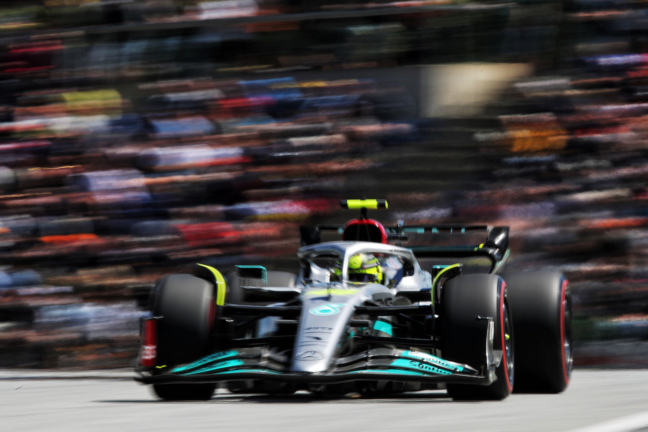 GP AUSTRIA, Lewis Hamilton (GBR) Mercedes AMG F1 W13.
08.07.2022. Formula 1 World Championship, Rd 11, Austrian Grand Prix, Spielberg, Austria, Qualifiche Day.
 - www.xpbimages.com, EMail: requests@xpbimages.com © Copyright: Coates / XPB Images