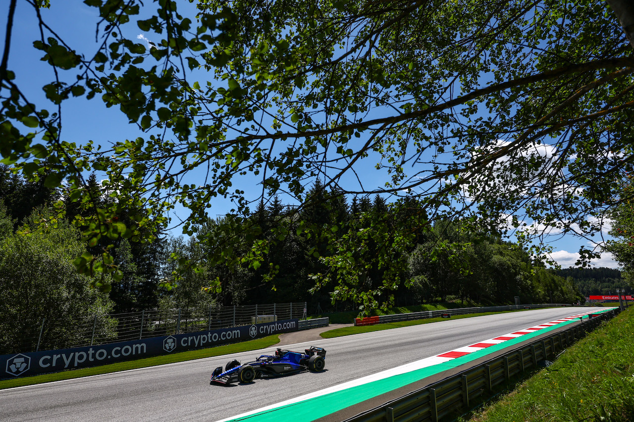 GP AUSTRIA, Alex Albon (THA), Williams F1 Team 
08.07.2022. Formula 1 World Championship, Rd 11, Austrian Grand Prix, Spielberg, Austria, Qualifiche Day.
- www.xpbimages.com, EMail: requests@xpbimages.com © Copyright: Charniaux / XPB Images
