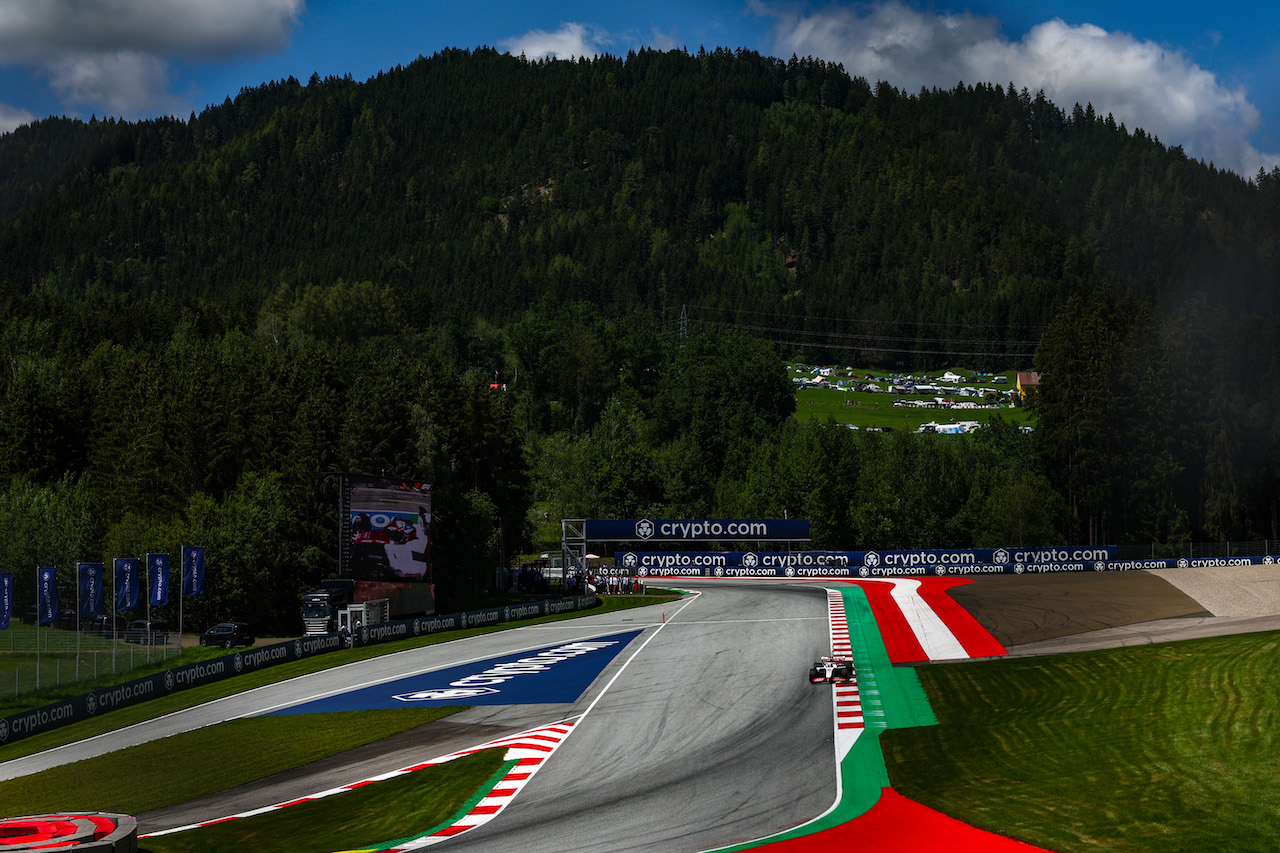 GP AUSTRIA, Kevin Magnussen (DEN) Haas F1 Team 
08.07.2022. Formula 1 World Championship, Rd 11, Austrian Grand Prix, Spielberg, Austria, Qualifiche Day.
- www.xpbimages.com, EMail: requests@xpbimages.com ¬© Copyright: Charniaux / XPB Images