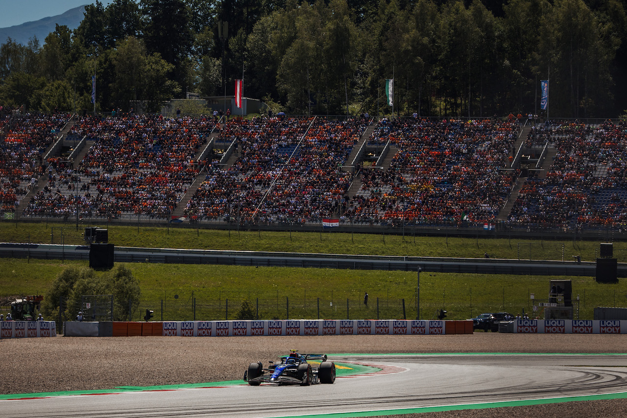 GP AUSTRIA, Nicholas Latifi (CDN) Williams Racing FW44.
08.07.2022. Formula 1 World Championship, Rd 11, Austrian Grand Prix, Spielberg, Austria, Qualifiche Day.
- www.xpbimages.com, EMail: requests@xpbimages.com © Copyright: Bearne / XPB Images