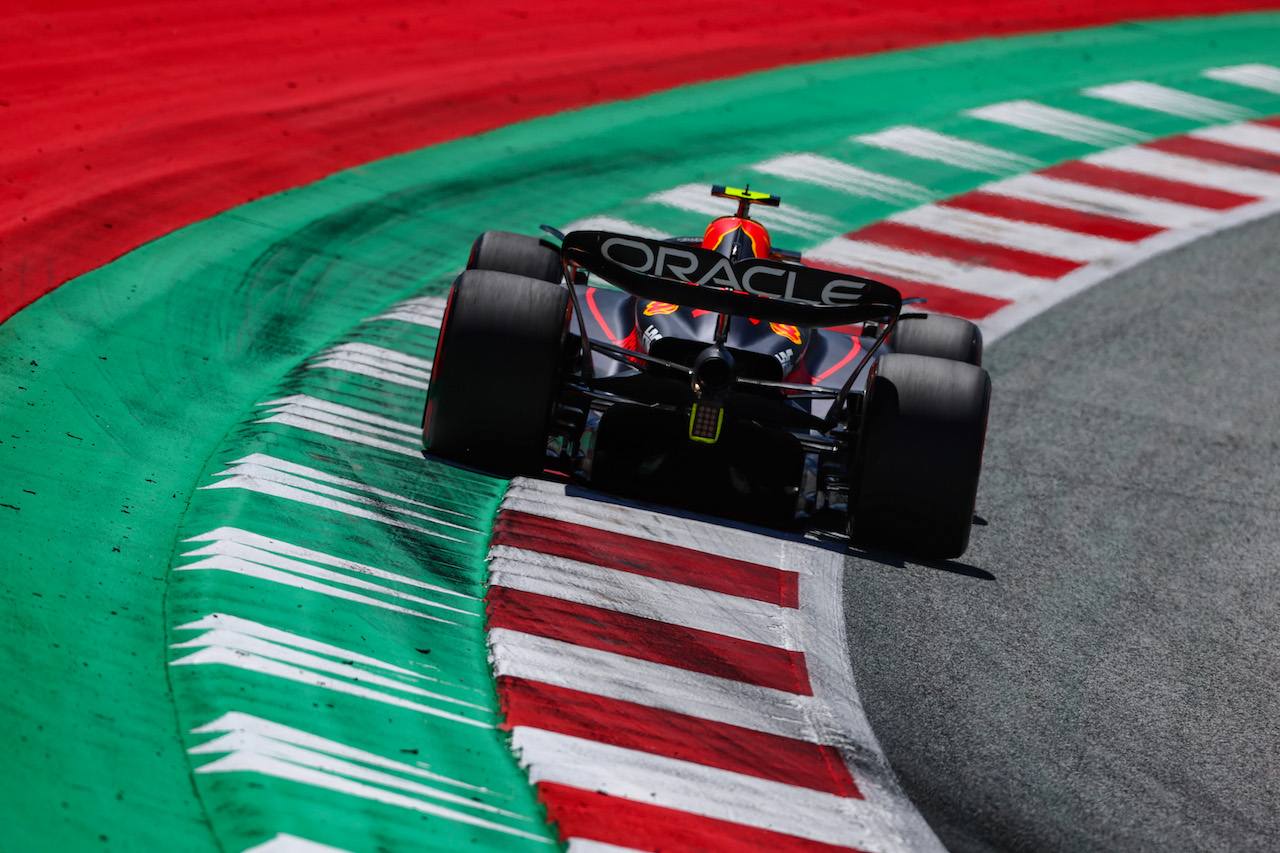GP AUSTRIA, Sergio Perez (MEX), Red Bull Racing 
08.07.2022. Formula 1 World Championship, Rd 11, Austrian Grand Prix, Spielberg, Austria, Qualifiche Day.
- www.xpbimages.com, EMail: requests@xpbimages.com ¬© Copyright: Charniaux / XPB Images