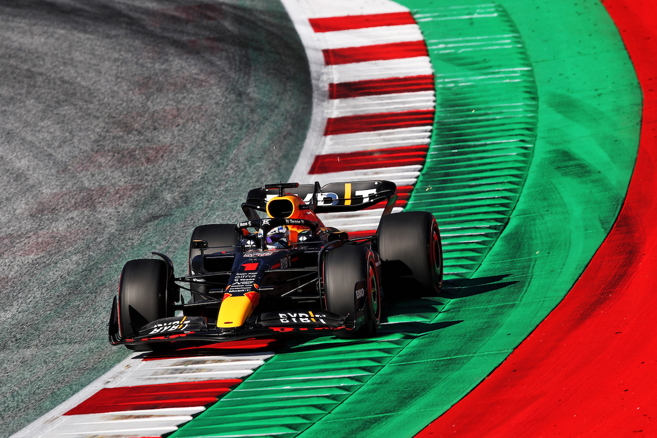 GP AUSTRIA, Max Verstappen (NLD) Red Bull Racing RB18.
08.07.2022. Formula 1 World Championship, Rd 11, Austrian Grand Prix, Spielberg, Austria, Qualifiche Day.
 - www.xpbimages.com, EMail: requests@xpbimages.com © Copyright: Coates / XPB Images