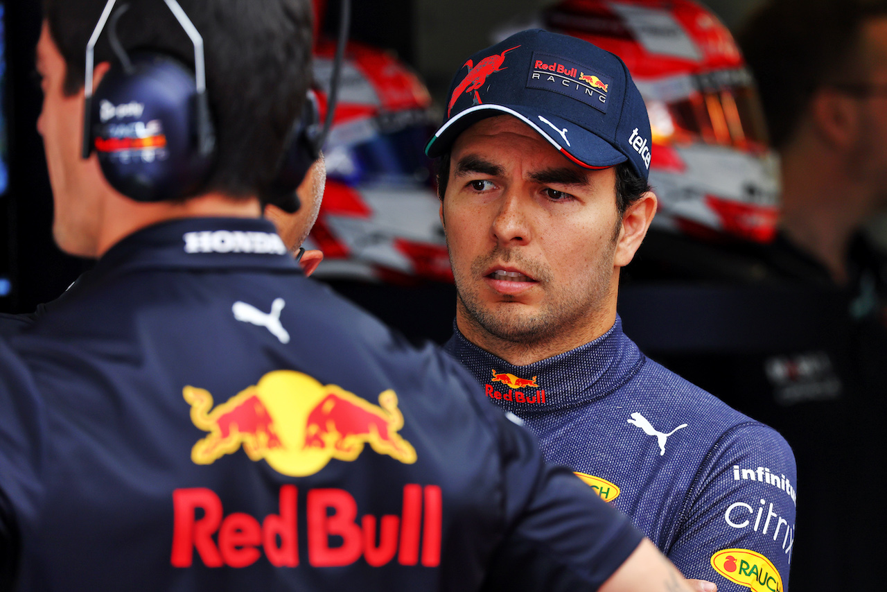 GP AUSTRIA, Sergio Perez (MEX) Red Bull Racing.
08.07.2022. Formula 1 World Championship, Rd 11, Austrian Grand Prix, Spielberg, Austria, Qualifiche Day.
- www.xpbimages.com, EMail: requests@xpbimages.com © Copyright: Batchelor / XPB Images