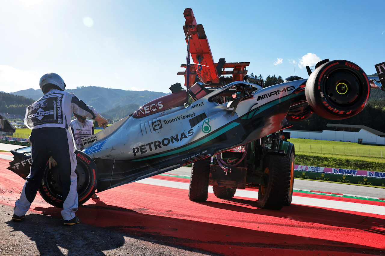 GP AUSTRIA, The damaged Mercedes AMG F1 W13 of George Russell (GBR) Mercedes AMG F1, who crashed out of qualifying.
08.07.2022. Formula 1 World Championship, Rd 11, Austrian Grand Prix, Spielberg, Austria, Qualifiche Day.
- www.xpbimages.com, EMail: requests@xpbimages.com © Copyright: Bearne / XPB Images
