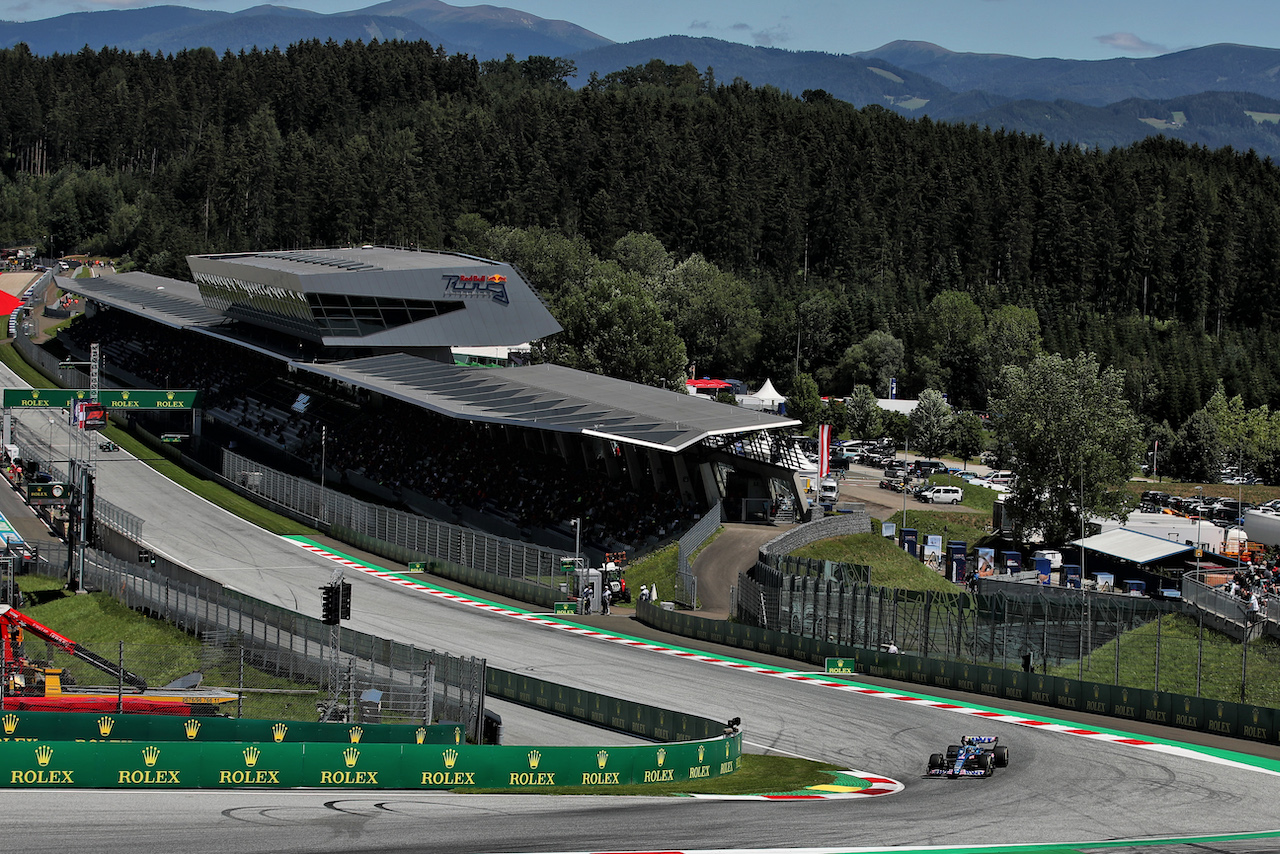 GP AUSTRIA, Esteban Ocon (FRA) Alpine F1 Team A522.
08.07.2022. Formula 1 World Championship, Rd 11, Austrian Grand Prix, Spielberg, Austria, Qualifiche Day.
 - www.xpbimages.com, EMail: requests@xpbimages.com © Copyright: Coates / XPB Images