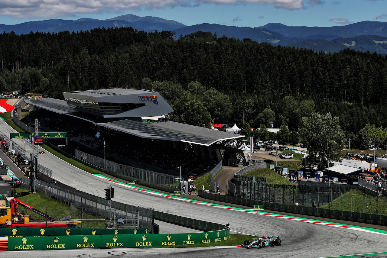 GP AUSTRIA, George Russell (GBR) Mercedes AMG F1 W13.
08.07.2022. Formula 1 World Championship, Rd 11, Austrian Grand Prix, Spielberg, Austria, Qualifiche Day.
 - www.xpbimages.com, EMail: requests@xpbimages.com © Copyright: Coates / XPB Images