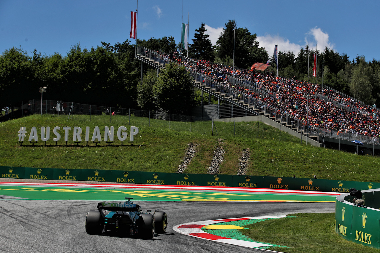 GP AUSTRIA, Lance Stroll (CDN) Aston Martin F1 Team AMR22.
08.07.2022. Formula 1 World Championship, Rd 11, Austrian Grand Prix, Spielberg, Austria, Qualifiche Day.
 - www.xpbimages.com, EMail: requests@xpbimages.com © Copyright: Coates / XPB Images