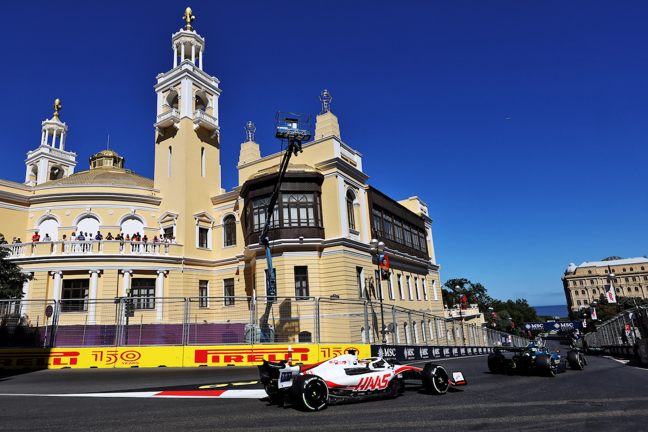 GP AZERBAIJAN, Kevin Magnussen (DEN) Haas VF-22.
12.06.2022. Formula 1 World Championship, Rd 8, Azerbaijan Grand Prix, Baku Street Circuit, Azerbaijan, Gara Day.
- www.xpbimages.com, EMail: requests@xpbimages.com © Copyright: Bearne / XPB Images