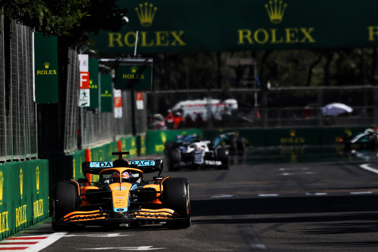 GP AZERBAIJAN, Daniel Ricciardo (AUS) McLaren MCL36.
12.06.2022. Formula 1 World Championship, Rd 8, Azerbaijan Grand Prix, Baku Street Circuit, Azerbaijan, Gara Day.
 - www.xpbimages.com, EMail: requests@xpbimages.com © Copyright: Coates / XPB Images