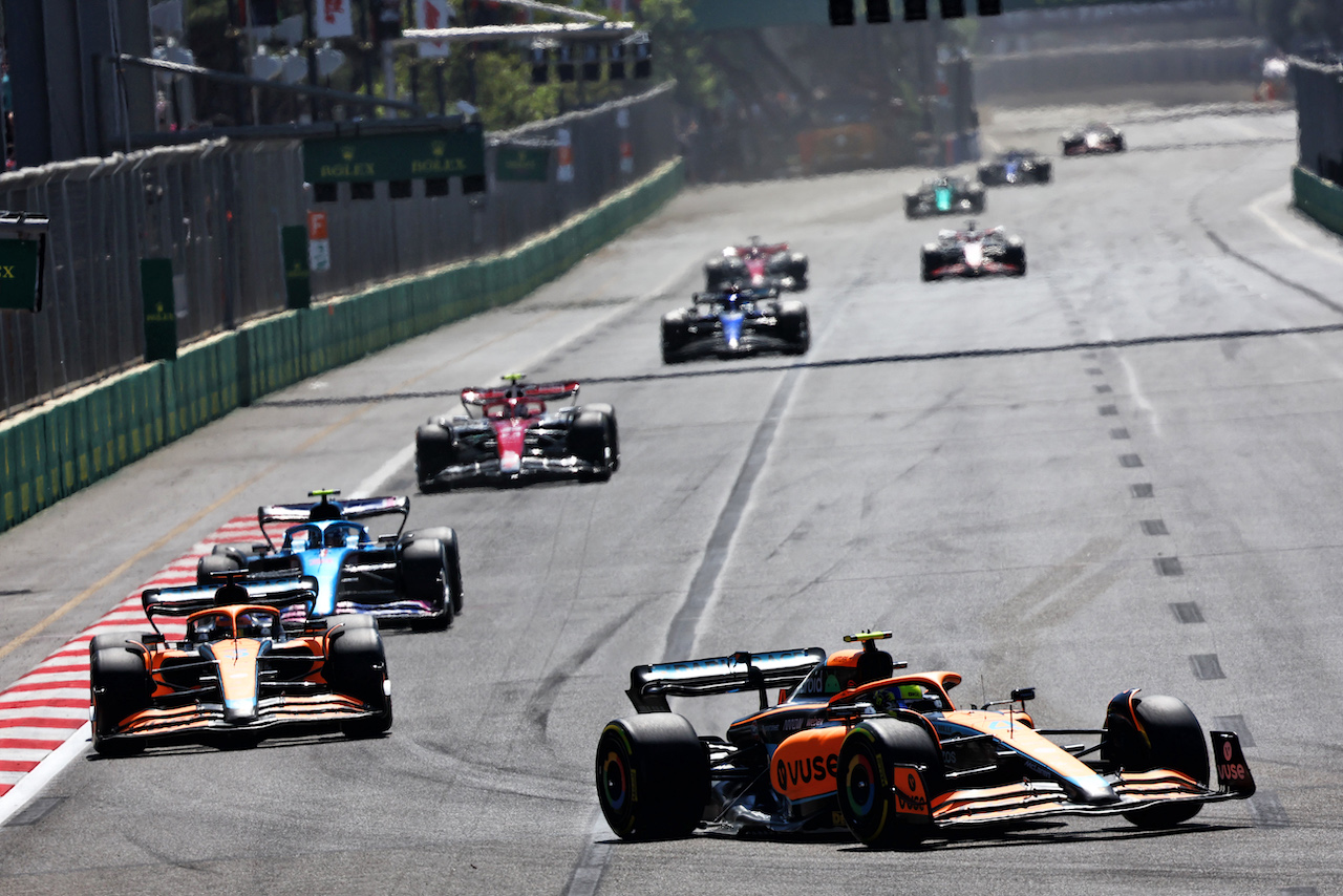 GP AZERBAIJAN, Lando Norris (GBR) McLaren MCL36.
12.06.2022. Formula 1 World Championship, Rd 8, Azerbaijan Grand Prix, Baku Street Circuit, Azerbaijan, Gara Day.
- www.xpbimages.com, EMail: requests@xpbimages.com © Copyright: Batchelor / XPB Images