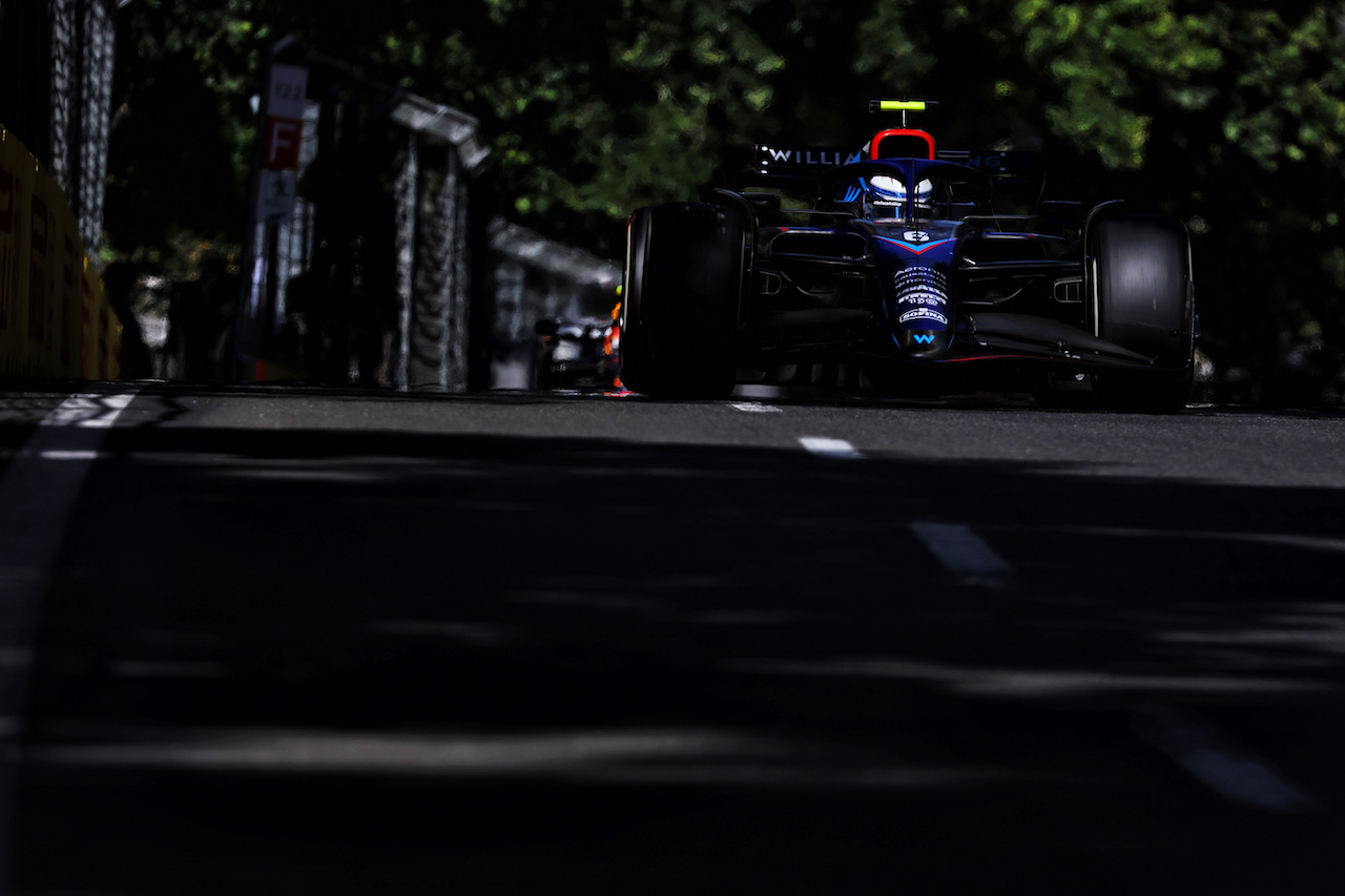 GP AZERBAIJAN, Nicholas Latifi (CDN) Williams Racing FW44.
12.06.2022. Formula 1 World Championship, Rd 8, Azerbaijan Grand Prix, Baku Street Circuit, Azerbaijan, Gara Day.
- www.xpbimages.com, EMail: requests@xpbimages.com © Copyright: Bearne / XPB Images