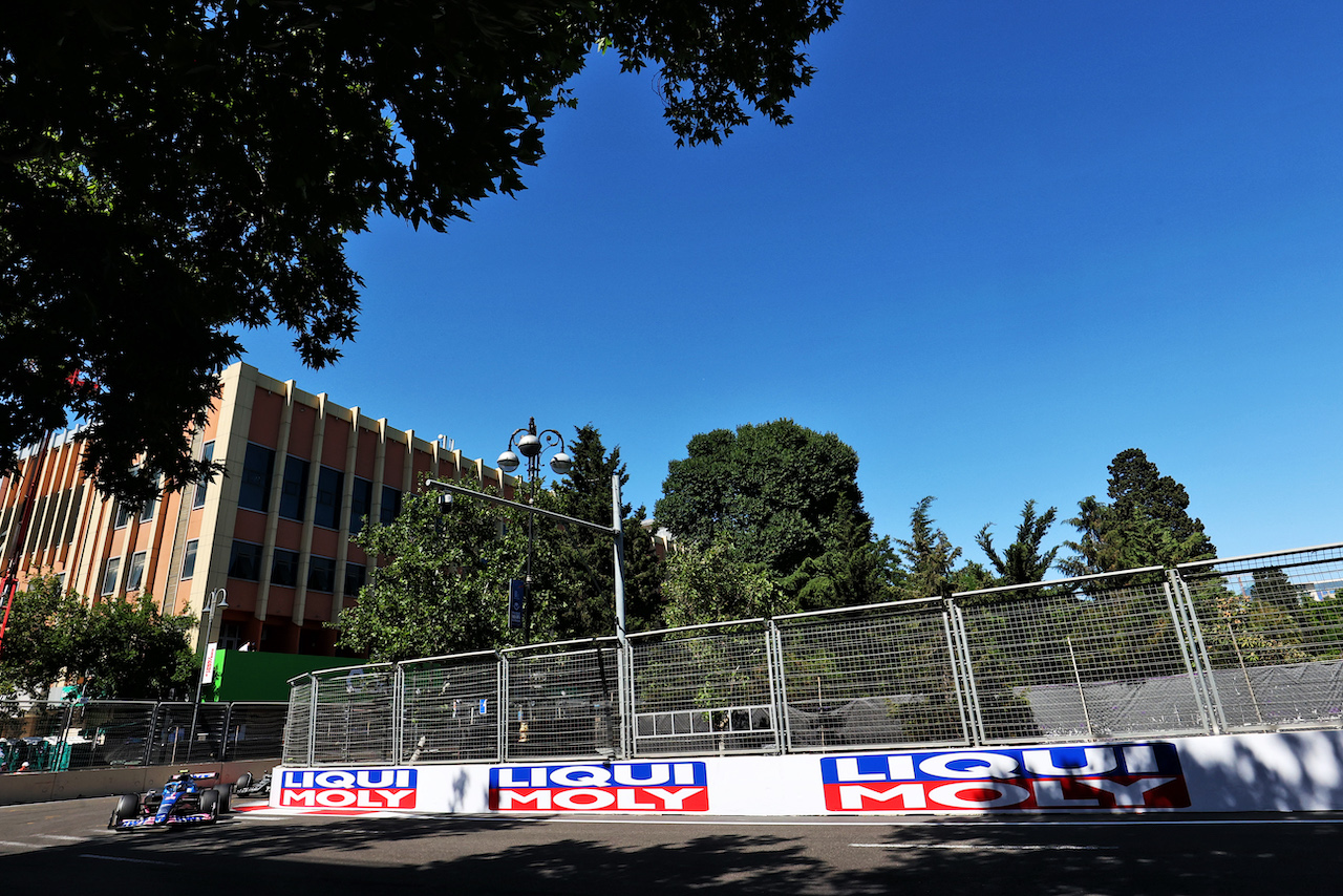 GP AZERBAIJAN, Esteban Ocon (FRA) Alpine F1 Team A522.
12.06.2022. Formula 1 World Championship, Rd 8, Azerbaijan Grand Prix, Baku Street Circuit, Azerbaijan, Gara Day.
 - www.xpbimages.com, EMail: requests@xpbimages.com © Copyright: Coates / XPB Images