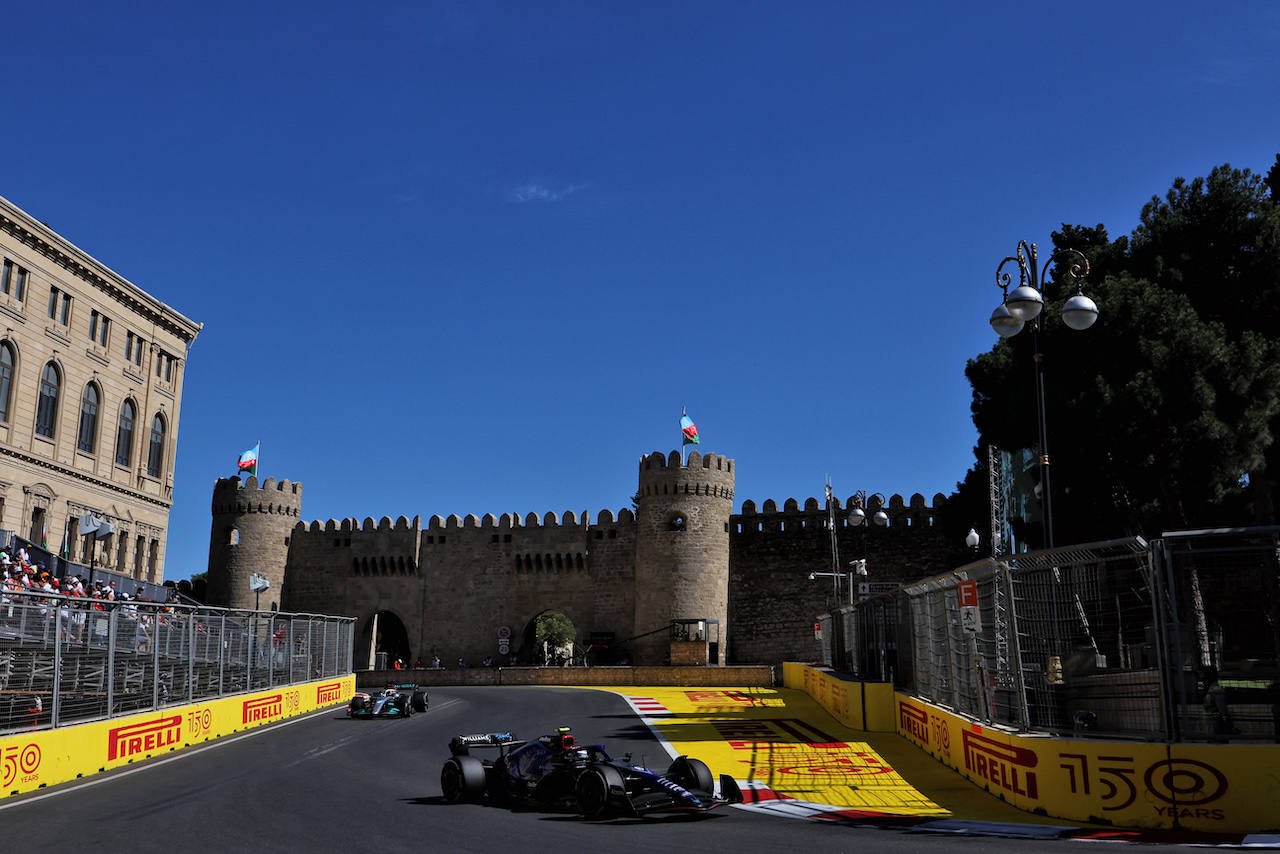 GP AZERBAIJAN, Nicholas Latifi (CDN) Williams Racing FW44.
12.06.2022. Formula 1 World Championship, Rd 8, Azerbaijan Grand Prix, Baku Street Circuit, Azerbaijan, Gara Day.
- www.xpbimages.com, EMail: requests@xpbimages.com © Copyright: Bearne / XPB Images