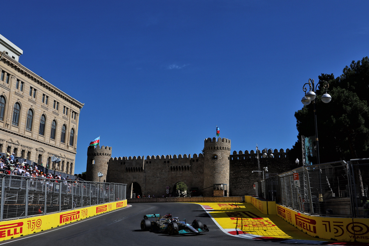 GP AZERBAIJAN, George Russell (GBR) Mercedes AMG F1 W13.
12.06.2022. Formula 1 World Championship, Rd 8, Azerbaijan Grand Prix, Baku Street Circuit, Azerbaijan, Gara Day.
- www.xpbimages.com, EMail: requests@xpbimages.com © Copyright: Bearne / XPB Images