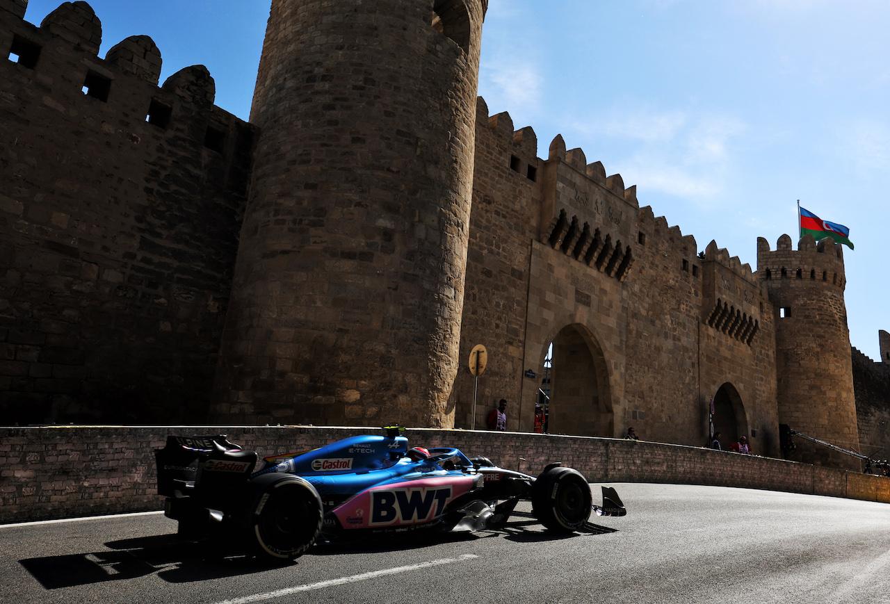 GP AZERBAIJAN, Esteban Ocon (FRA) Alpine F1 Team A522.
12.06.2022. Formula 1 World Championship, Rd 8, Azerbaijan Grand Prix, Baku Street Circuit, Azerbaijan, Gara Day.
- www.xpbimages.com, EMail: requests@xpbimages.com © Copyright: Bearne / XPB Images