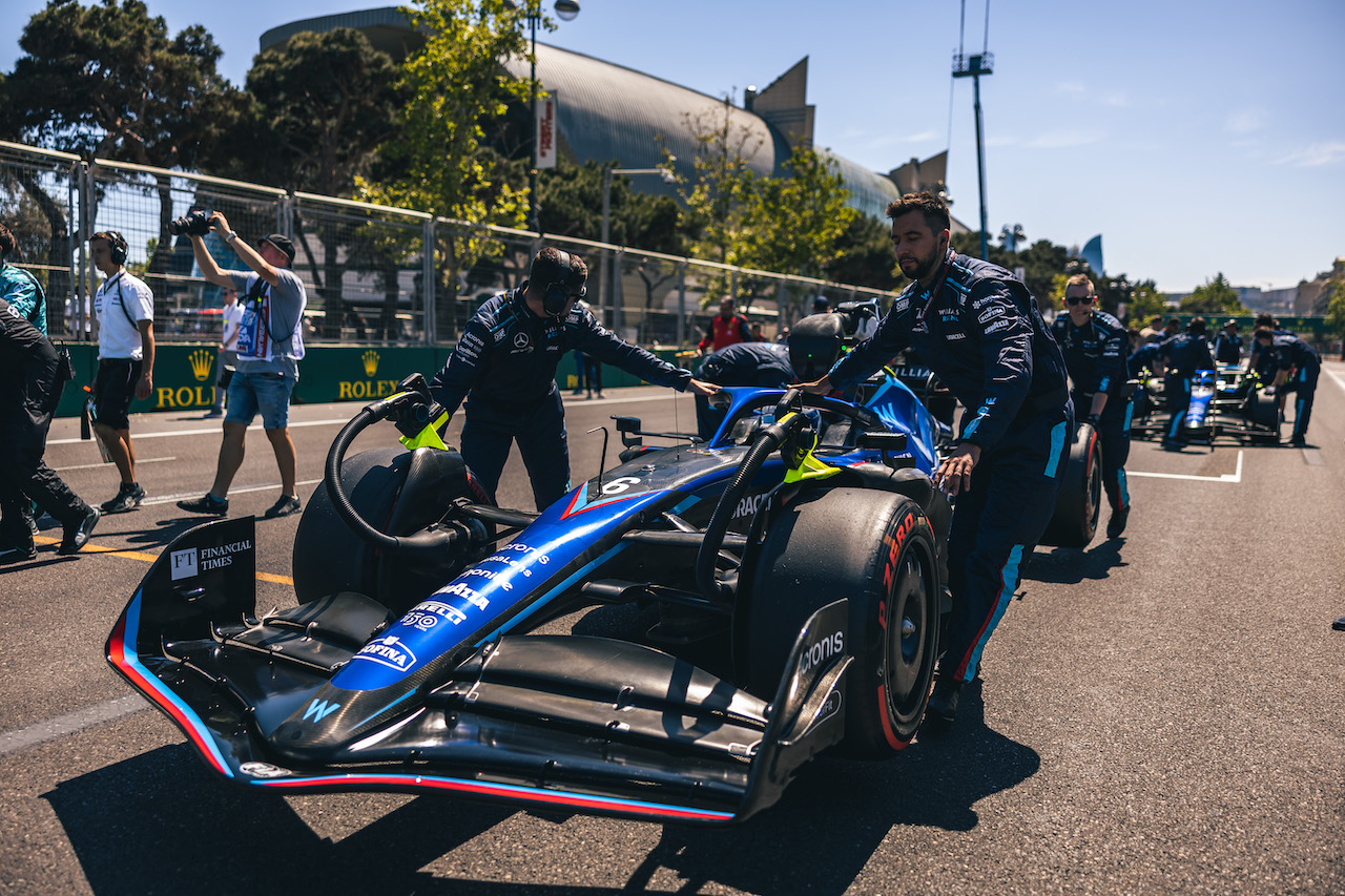 GP AZERBAIJAN, Nicholas Latifi (CDN) Williams Racing FW44 on the grid.
12.06.2022. Formula 1 World Championship, Rd 8, Azerbaijan Grand Prix, Baku Street Circuit, Azerbaijan, Gara Day.
- www.xpbimages.com, EMail: requests@xpbimages.com © Copyright: Bearne / XPB Images