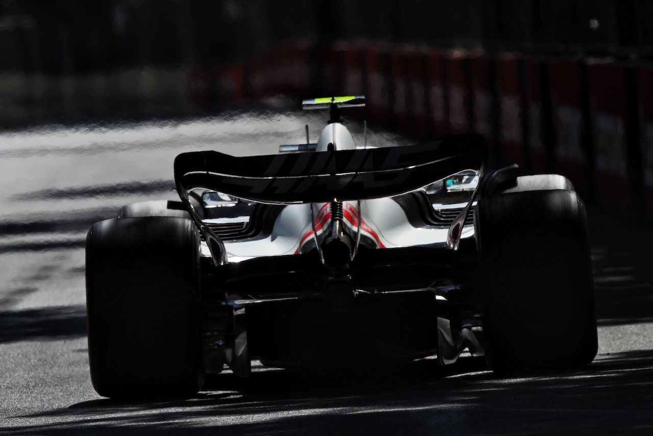 GP AZERBAIJAN, Mick Schumacher (GER) Haas VF-22.
12.06.2022. Formula 1 World Championship, Rd 8, Azerbaijan Grand Prix, Baku Street Circuit, Azerbaijan, Gara Day.
 - www.xpbimages.com, EMail: requests@xpbimages.com © Copyright: Coates / XPB Images