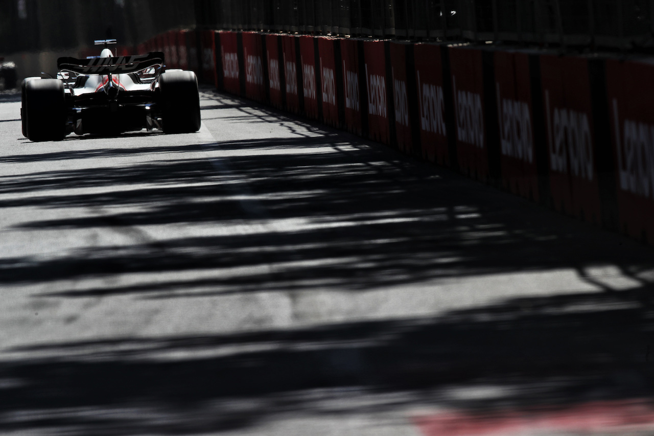 GP AZERBAIJAN, Kevin Magnussen (DEN) Haas VF-22.
12.06.2022. Formula 1 World Championship, Rd 8, Azerbaijan Grand Prix, Baku Street Circuit, Azerbaijan, Gara Day.
 - www.xpbimages.com, EMail: requests@xpbimages.com © Copyright: Coates / XPB Images