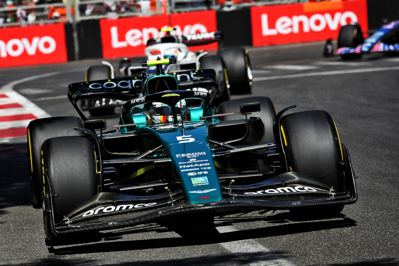 GP AZERBAIJAN, Sebastian Vettel (GER) Aston Martin F1 Team AMR22.
12.06.2022. Formula 1 World Championship, Rd 8, Azerbaijan Grand Prix, Baku Street Circuit, Azerbaijan, Gara Day.
 - www.xpbimages.com, EMail: requests@xpbimages.com © Copyright: Coates / XPB Images