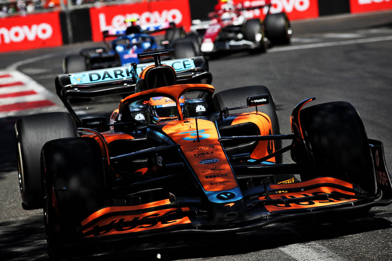 GP AZERBAIJAN, Daniel Ricciardo (AUS) McLaren MCL36.
12.06.2022. Formula 1 World Championship, Rd 8, Azerbaijan Grand Prix, Baku Street Circuit, Azerbaijan, Gara Day.
 - www.xpbimages.com, EMail: requests@xpbimages.com © Copyright: Coates / XPB Images