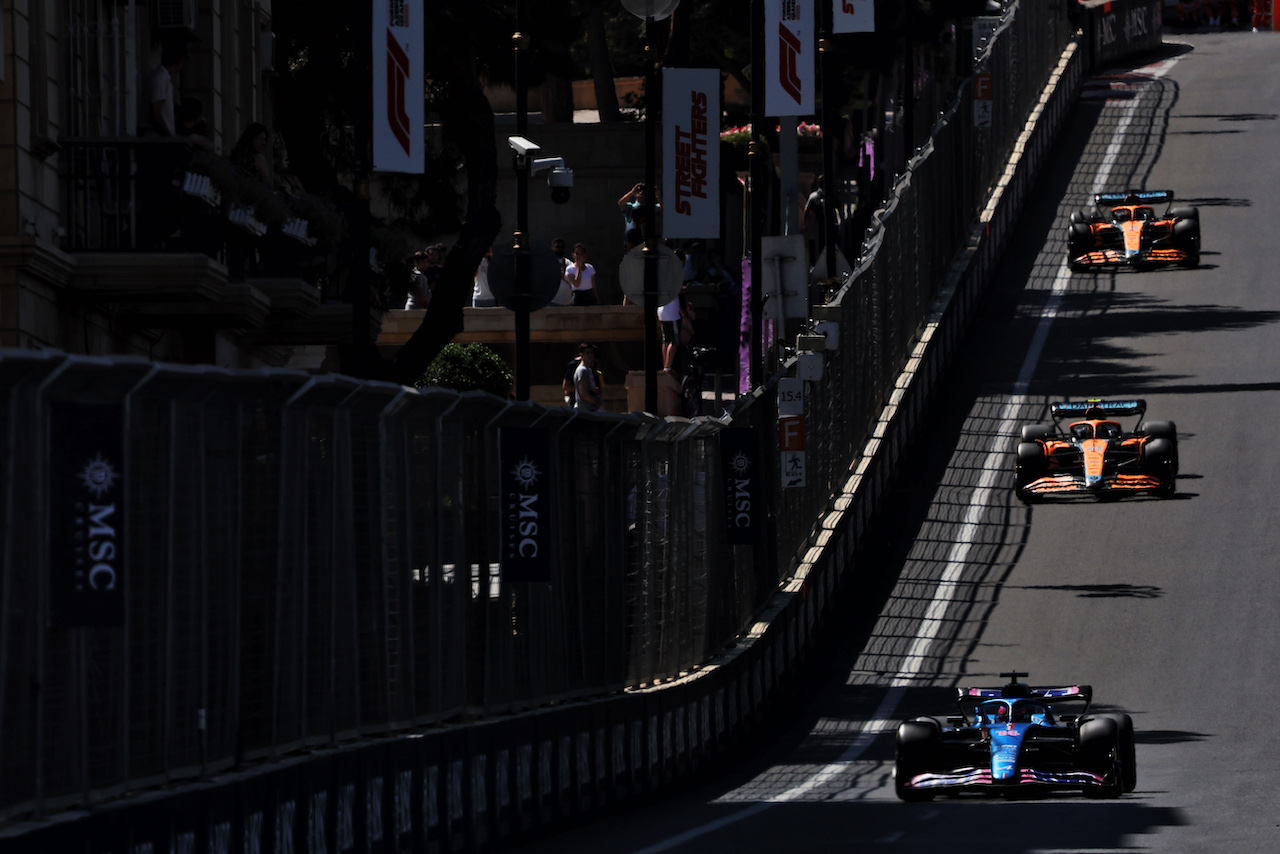 GP AZERBAIJAN, Fernando Alonso (ESP) Alpine F1 Team A522.
12.06.2022. Formula 1 World Championship, Rd 8, Azerbaijan Grand Prix, Baku Street Circuit, Azerbaijan, Gara Day.
- www.xpbimages.com, EMail: requests@xpbimages.com © Copyright: Bearne / XPB Images