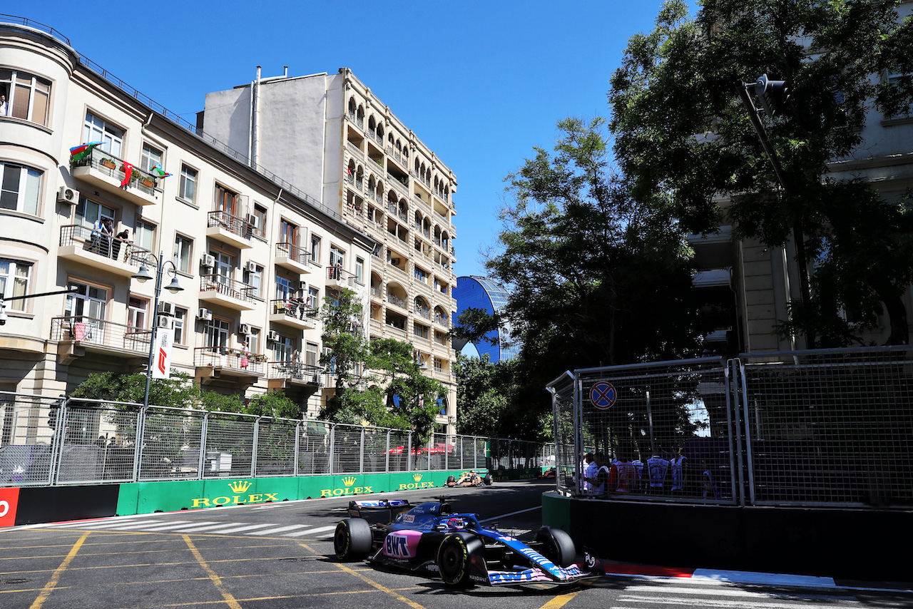 GP AZERBAIJAN, Fernando Alonso (ESP) Alpine F1 Team A522.
12.06.2022. Formula 1 World Championship, Rd 8, Azerbaijan Grand Prix, Baku Street Circuit, Azerbaijan, Gara Day.
 - www.xpbimages.com, EMail: requests@xpbimages.com © Copyright: Coates / XPB Images